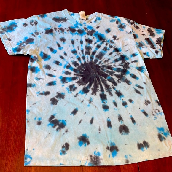 Hand dipped tye dye tee - Picture 1 of 2